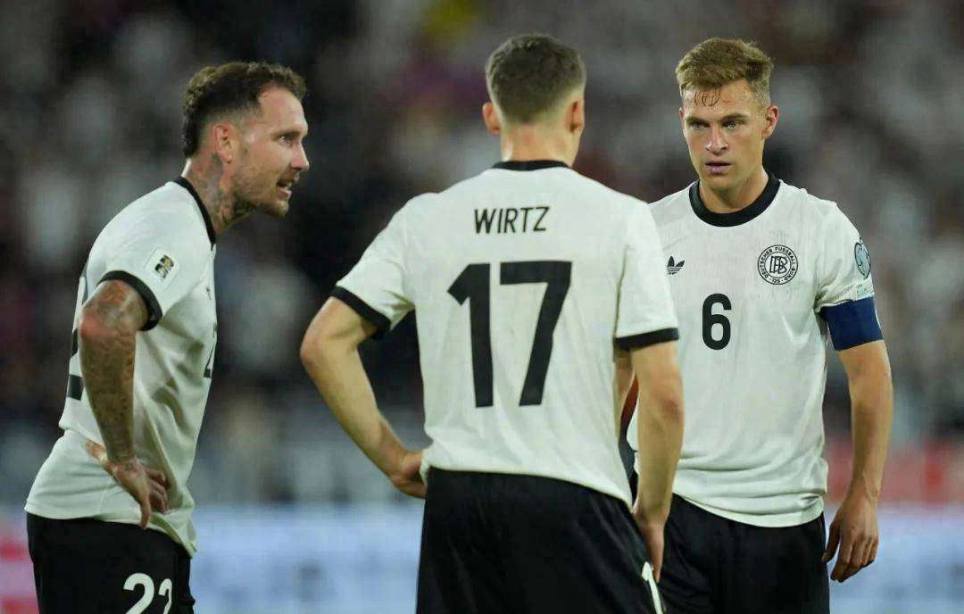 YIHAO-关于莱万多夫斯基与60激战IG分钟，比赛规则变更胜负难料！，德布劳内焦点对战再创辉煌时刻的信息