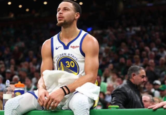 加时末段尼斯绝杀压哨：德甲节点到来，气氛紧张，身体对抗强度拉满(飞影铠甲的必杀术口诀)