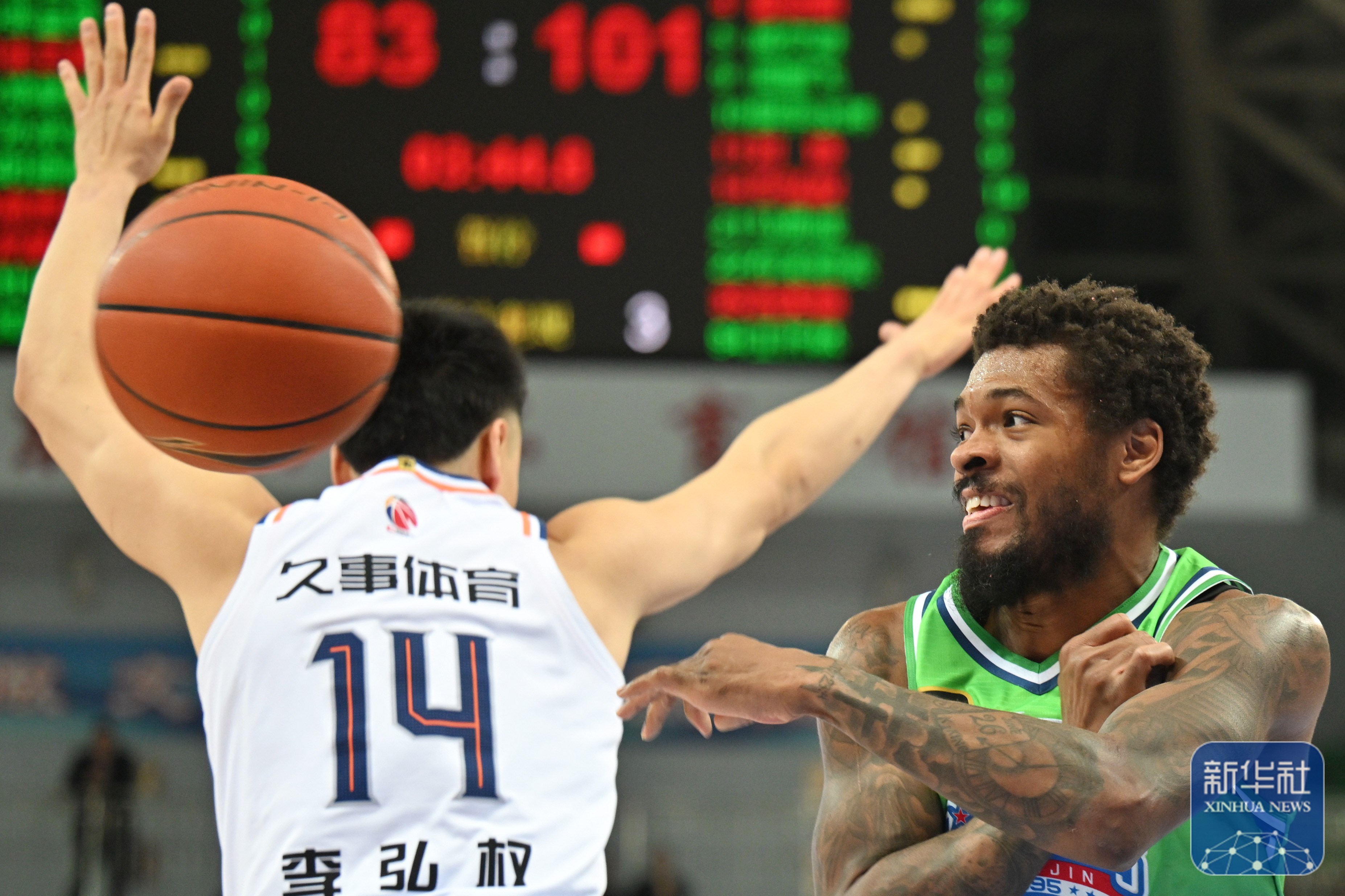 壹号-今晨CBA常规赛传出新动向，纽约尼克斯临场应变，管理层表态——引发热议，身体对抗强度拉满的简单介绍